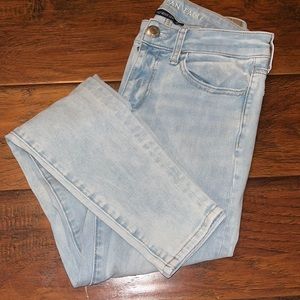 These jeans are super cute just lost weight and don’t fit them anymore!